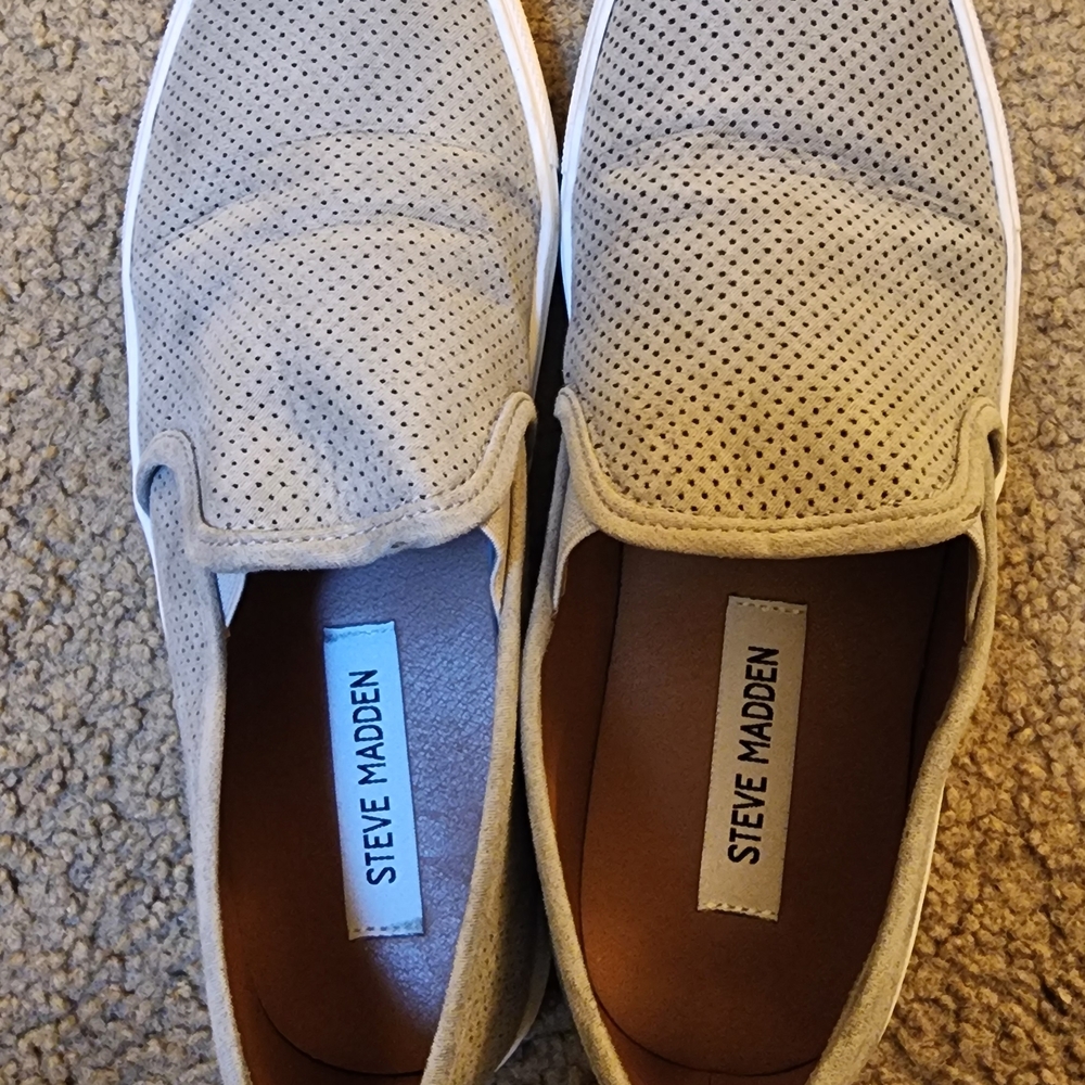 Steve Madden Gray Slip-On Sneakers